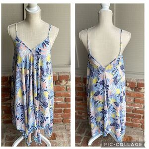 NWT Goa Tropical Floral Handkerchief, pom-pom trim Sundress size: M